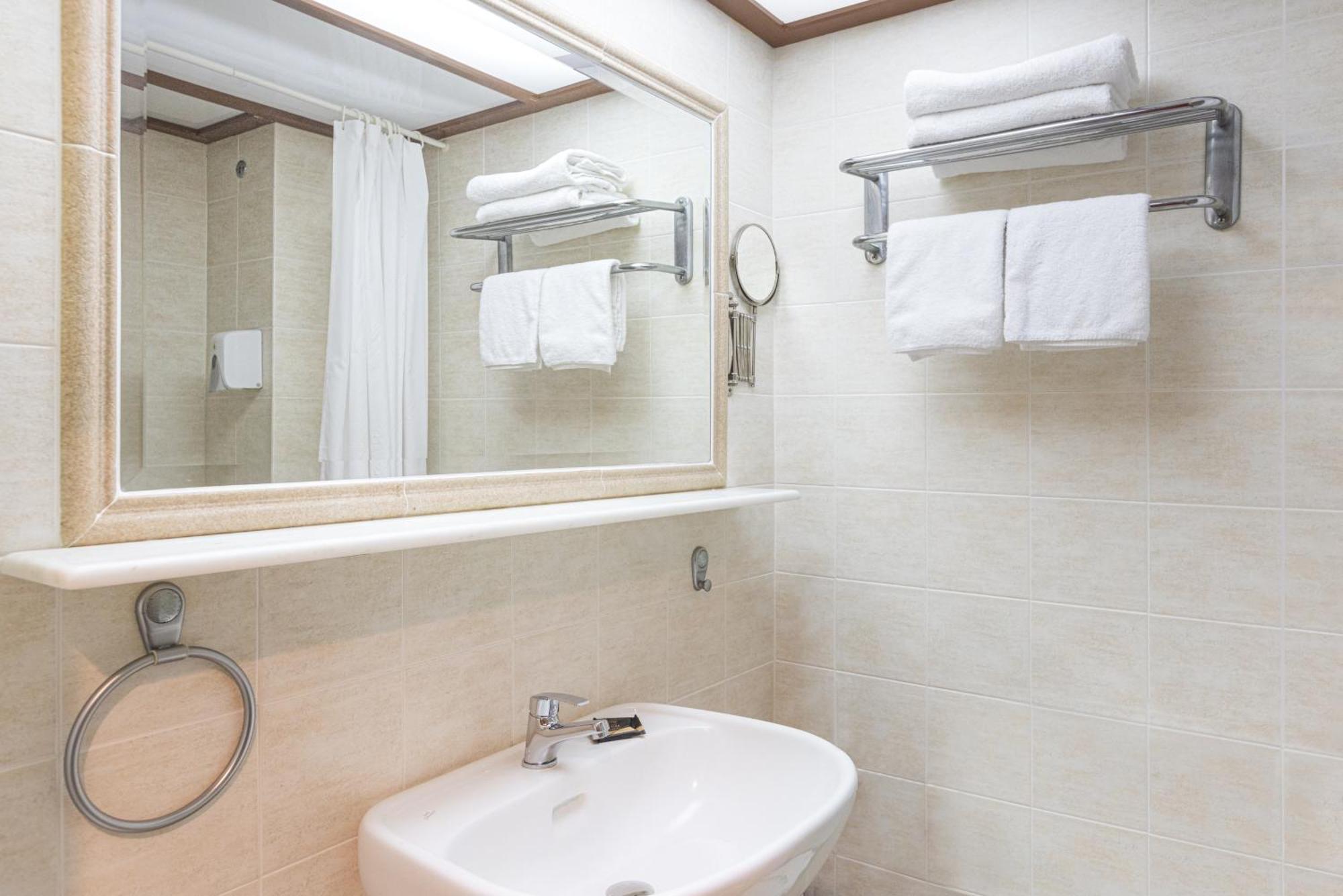 Aeolis Hotel Samos Town Bagian luar foto