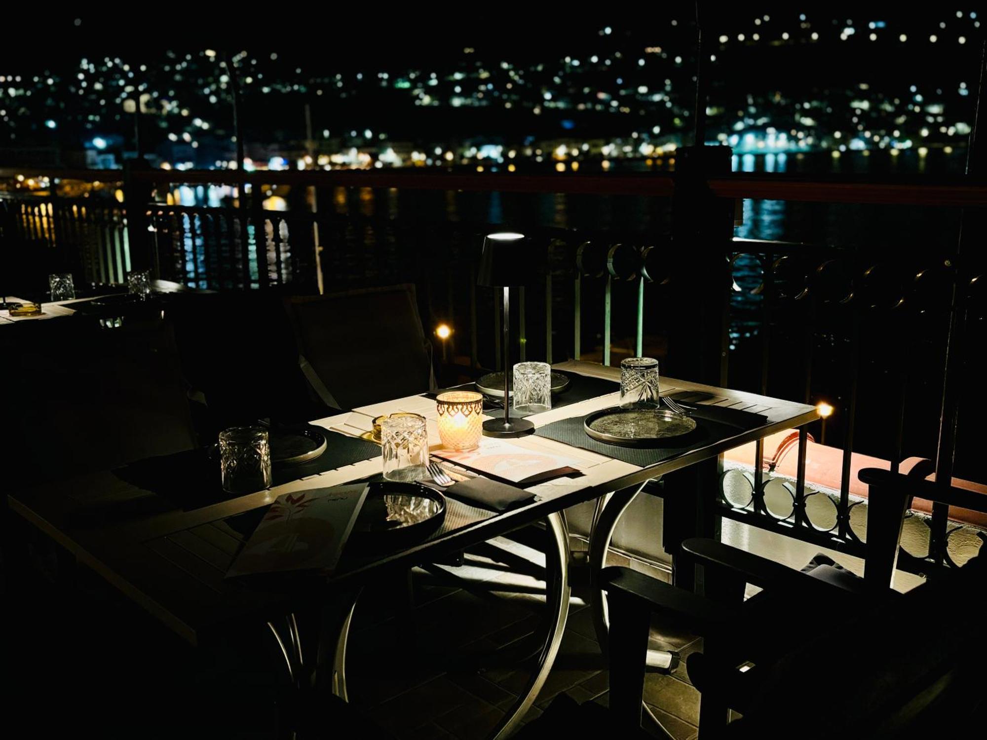 Aeolis Hotel Samos Town Bagian luar foto