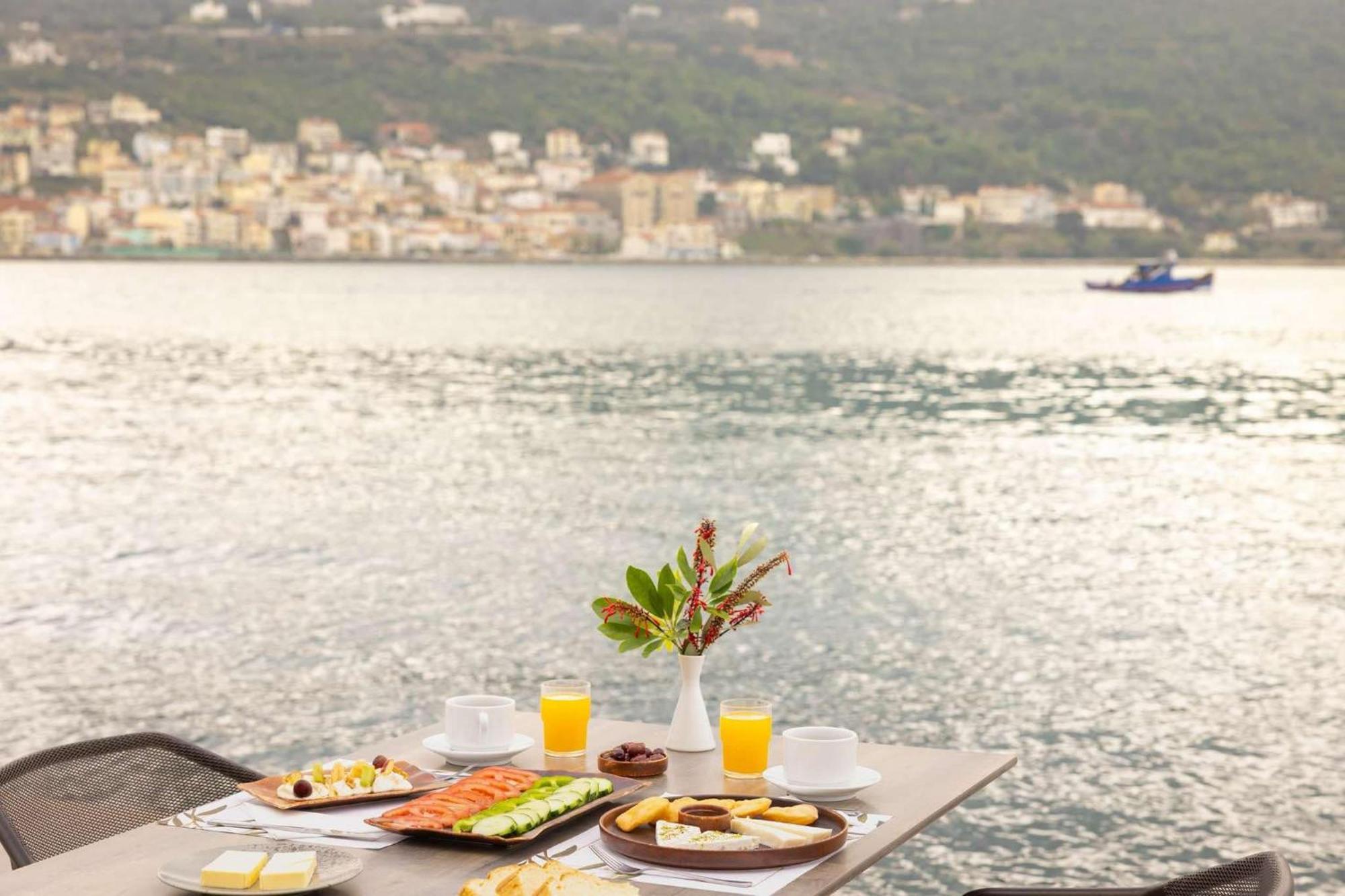 Aeolis Hotel Samos Town Bagian luar foto