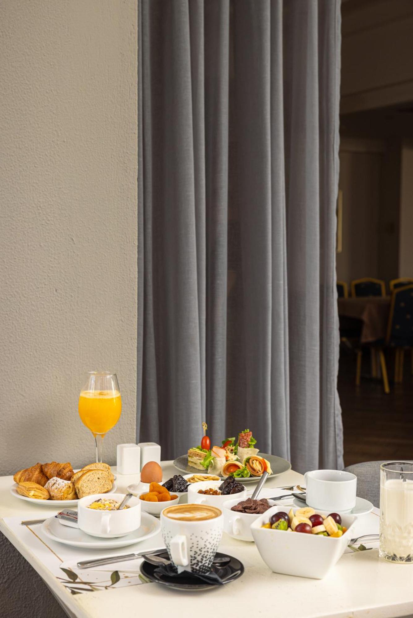 Aeolis Hotel Samos Town Bagian luar foto