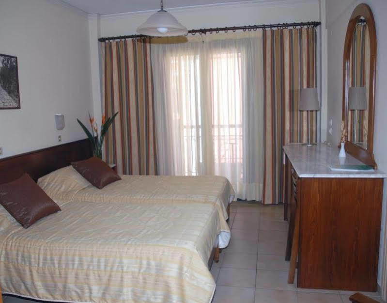 Aeolis Hotel Samos Town Bagian luar foto