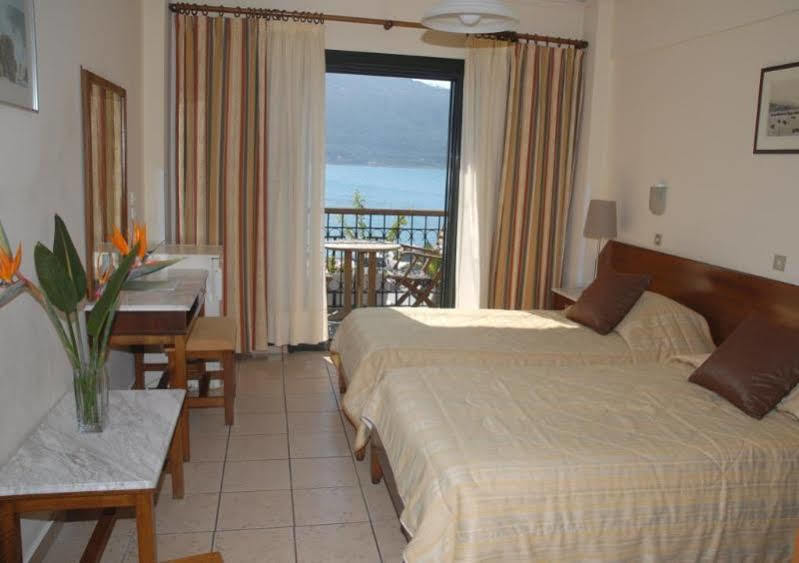 Aeolis Hotel Samos Town Bagian luar foto